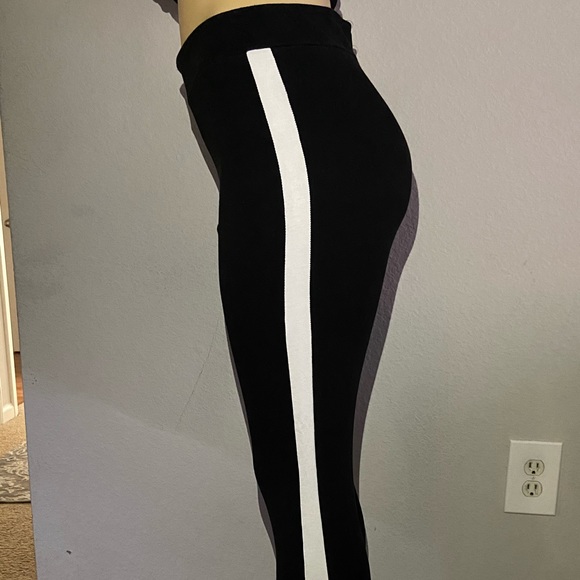 H&M white stripped leggings. - Picture 2 of 3